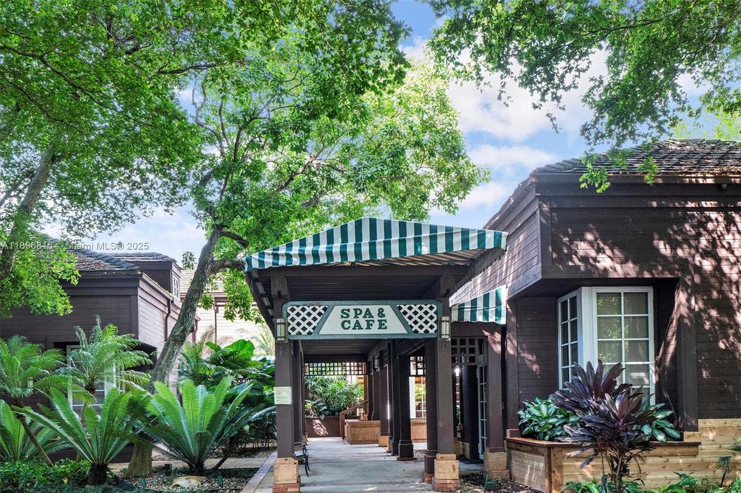 For Sale: $450,000 (3 beds, 2 baths, 1816 Square Feet)