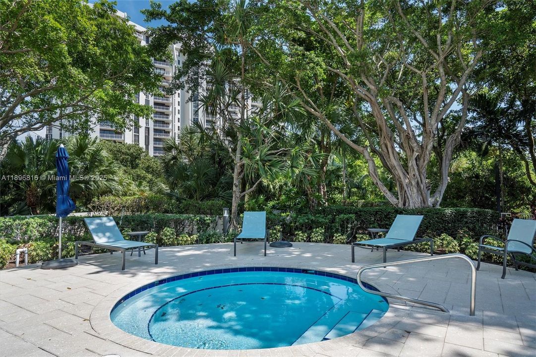 For Sale: $450,000 (3 beds, 2 baths, 1816 Square Feet)