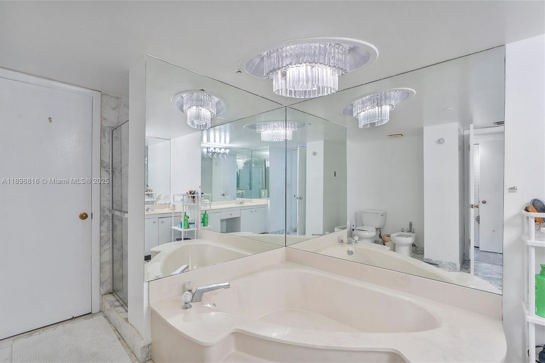 For Sale: $450,000 (3 beds, 2 baths, 1816 Square Feet)