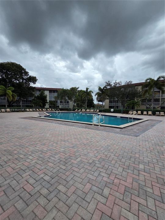 Vendido Recientemente: $179,900 (2 camas, 2 baños, 1166 Pies cuadrados)