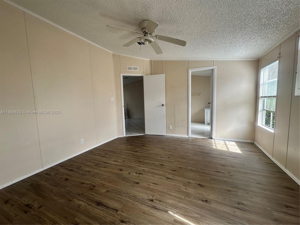 En Renta: $2,250 (3 camas, 2 baños, 1092 Pies cuadrados)