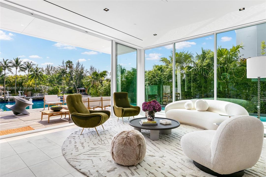 En Venta: $8,799,000 (4 camas, 4 baños, 4761 Pies cuadrados)