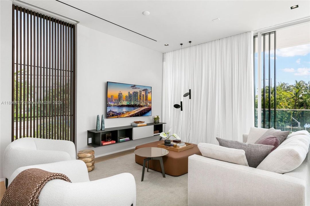 En Venta: $8,799,000 (4 camas, 4 baños, 4761 Pies cuadrados)