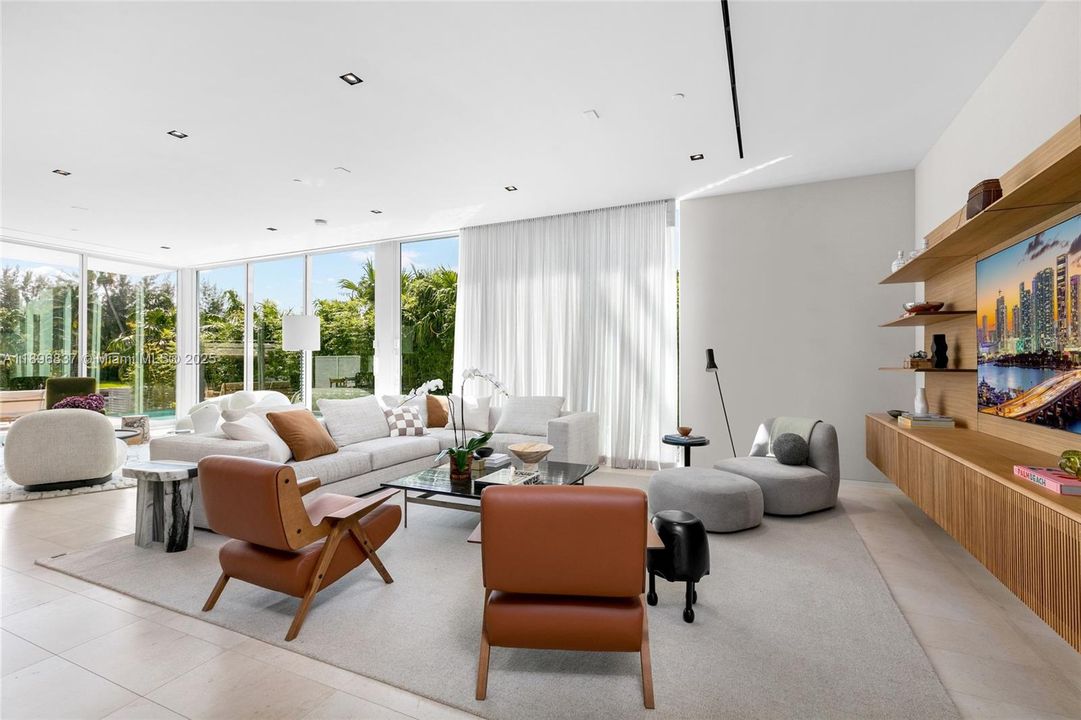 En Venta: $8,799,000 (4 camas, 4 baños, 4761 Pies cuadrados)