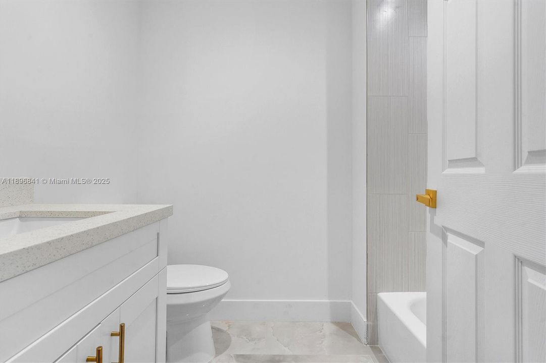 最近租的: $3,500 (3 贝兹, 2 浴室, 1500 平方英尺)