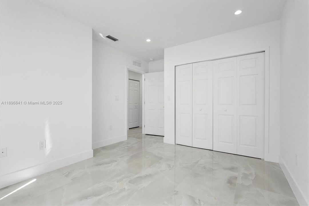 最近租的: $3,500 (3 贝兹, 2 浴室, 1500 平方英尺)