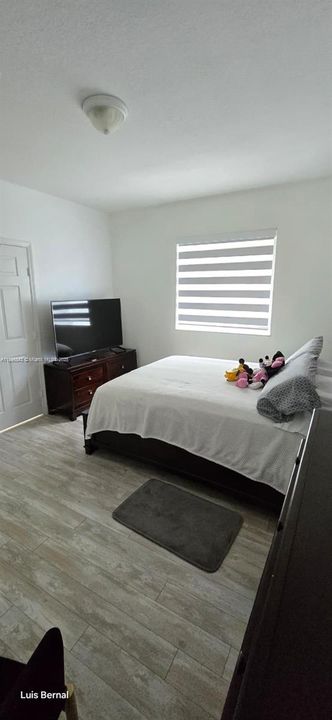 For Sale: $429,000 (3 beds, 2 baths, 1328 Square Feet)