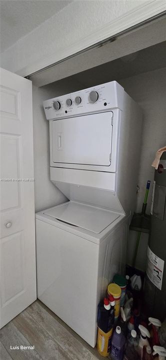 For Sale: $429,000 (3 beds, 2 baths, 1328 Square Feet)