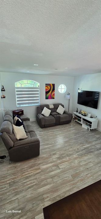 For Sale: $429,000 (3 beds, 2 baths, 1328 Square Feet)