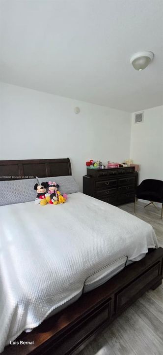 For Sale: $429,000 (3 beds, 2 baths, 1328 Square Feet)