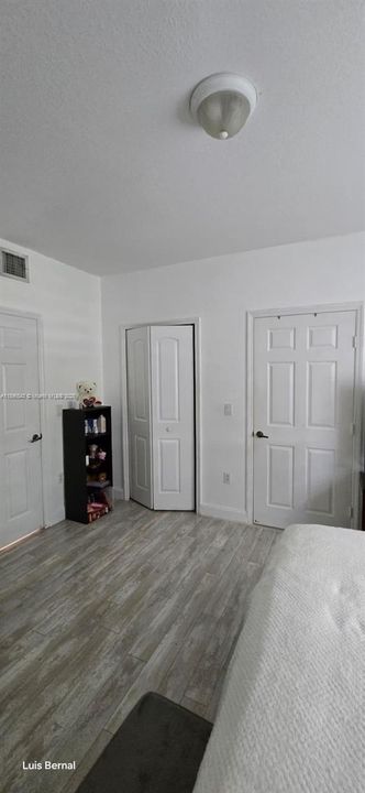 For Sale: $429,000 (3 beds, 2 baths, 1328 Square Feet)