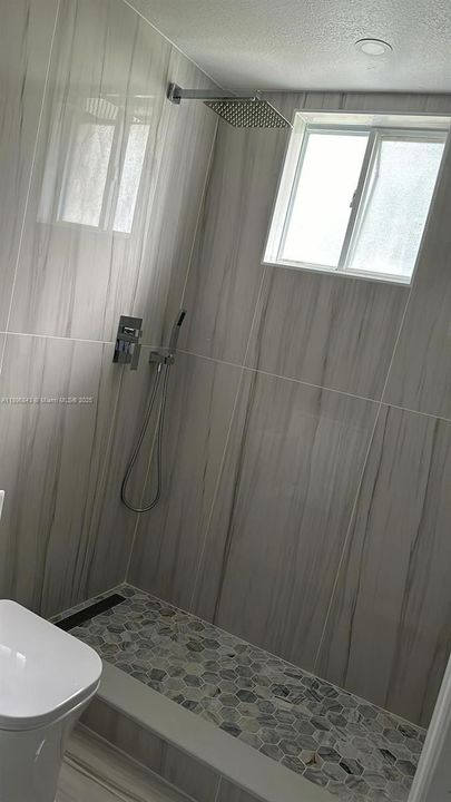 For Sale: $429,000 (3 beds, 2 baths, 1328 Square Feet)