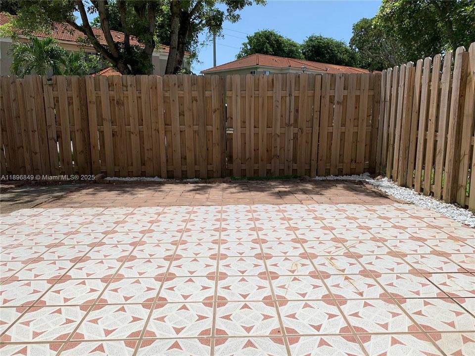 For Rent: $3,500 (3 beds, 2 baths, 1466 Square Feet)