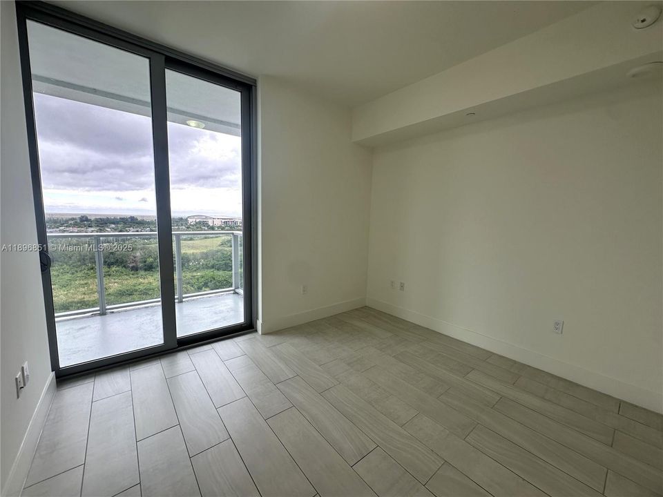 For Rent: $3,990 (3 beds, 3 baths, 1262 Square Feet)