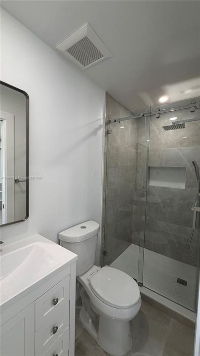 Active With Contract: $1,400 (0 beds, 1 baths, 320 Square Feet)