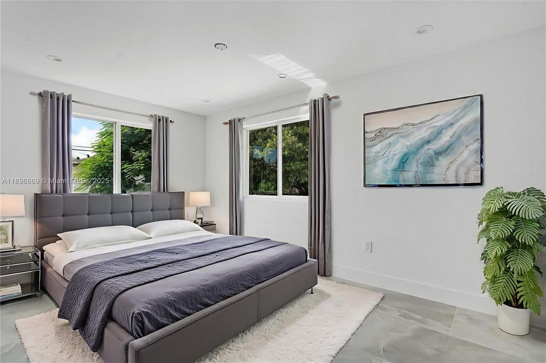 For Rent: $3,200 (3 beds, 2 baths, 1500 Square Feet)