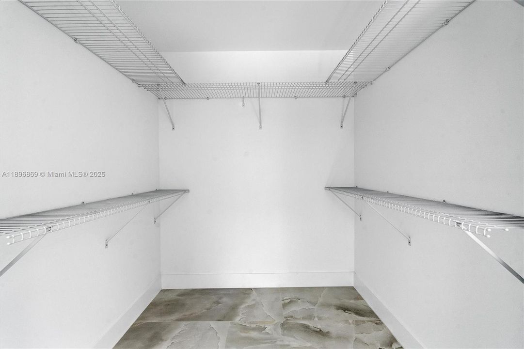 For Rent: $3,200 (3 beds, 2 baths, 1500 Square Feet)