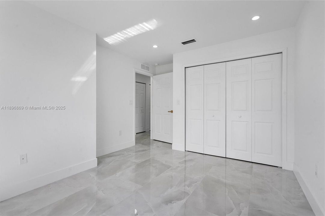 For Rent: $3,200 (3 beds, 2 baths, 1500 Square Feet)