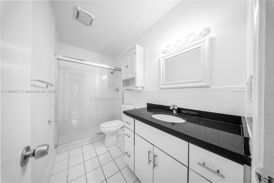 Recently Sold: $299,000 (2 beds, 2 baths, 1133 Square Feet)