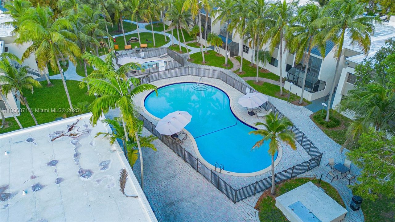 Recently Sold: $299,000 (2 beds, 2 baths, 1133 Square Feet)