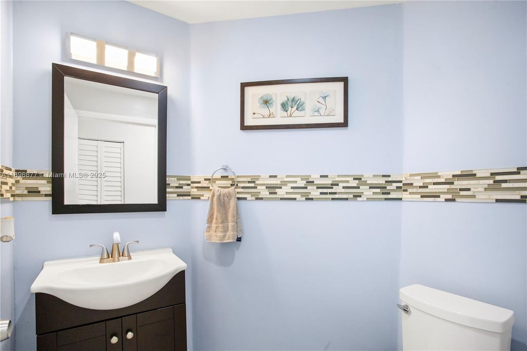 Недавно арендовано: $4,000 (3 спален, 2 ванн, 2057 Квадратных фут)