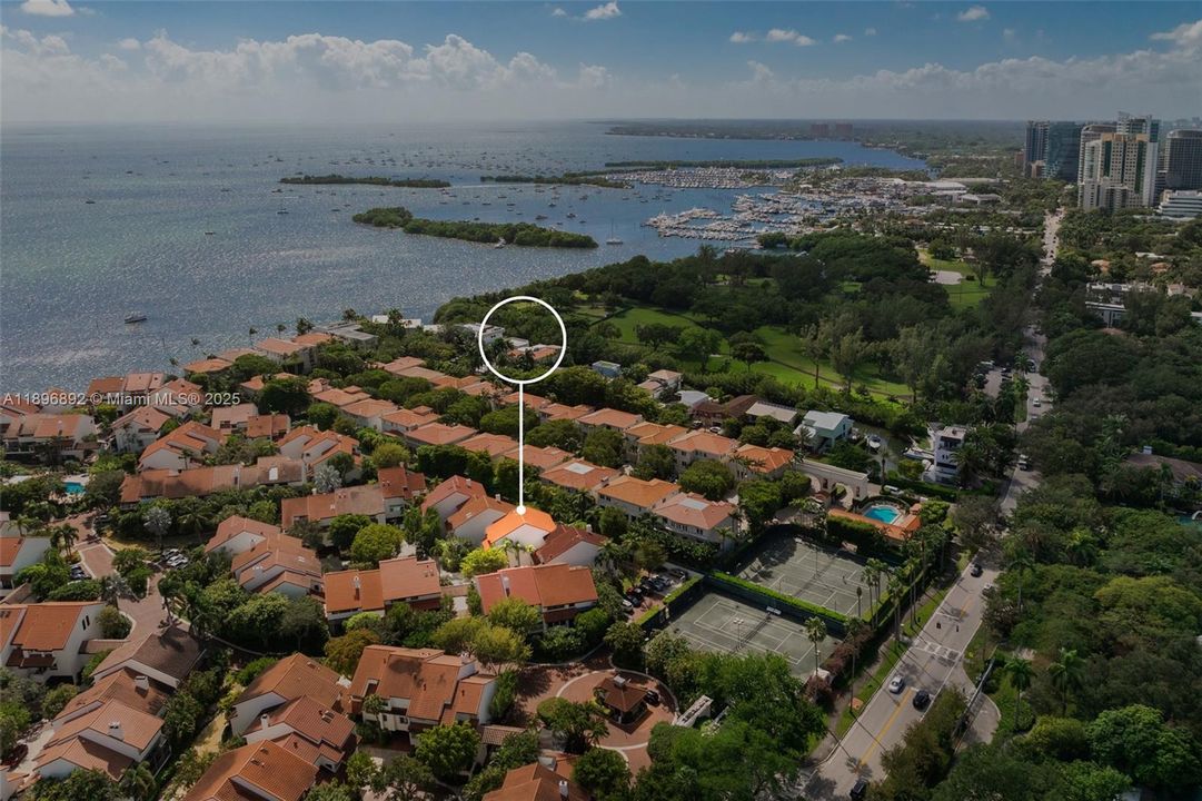 待售: $3,495,000 (4 贝兹, 4 浴室, 3725 平方英尺)