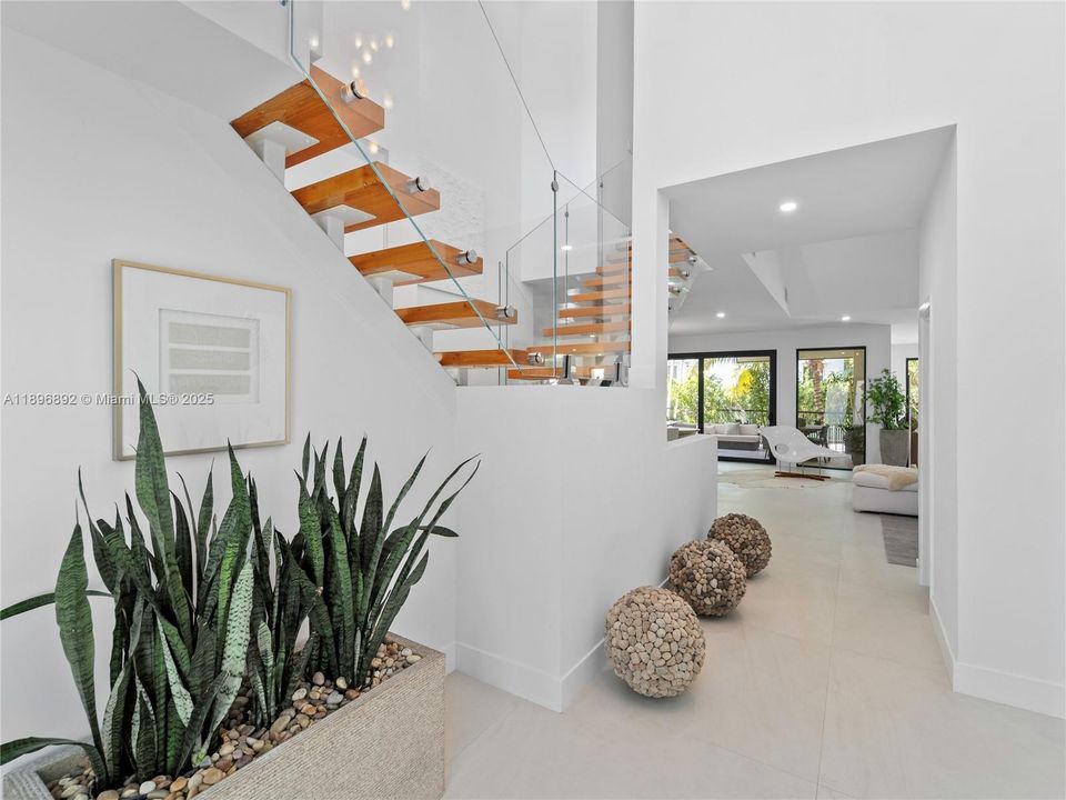 待售: $3,495,000 (4 贝兹, 4 浴室, 3725 平方英尺)