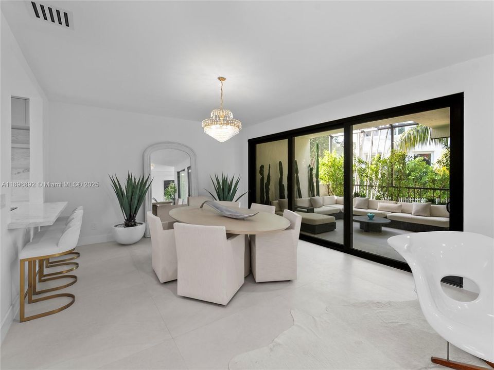 待售: $3,495,000 (4 贝兹, 4 浴室, 3725 平方英尺)