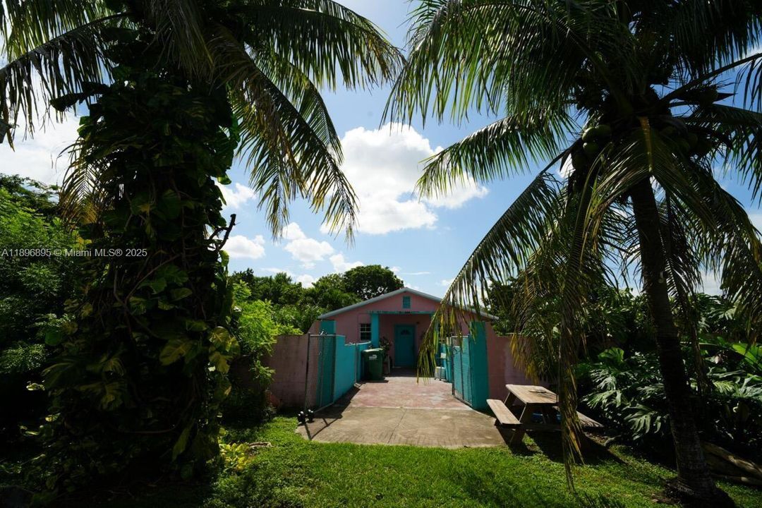 待售: $799,000 (3 贝兹, 2 浴室, 1660 平方英尺)