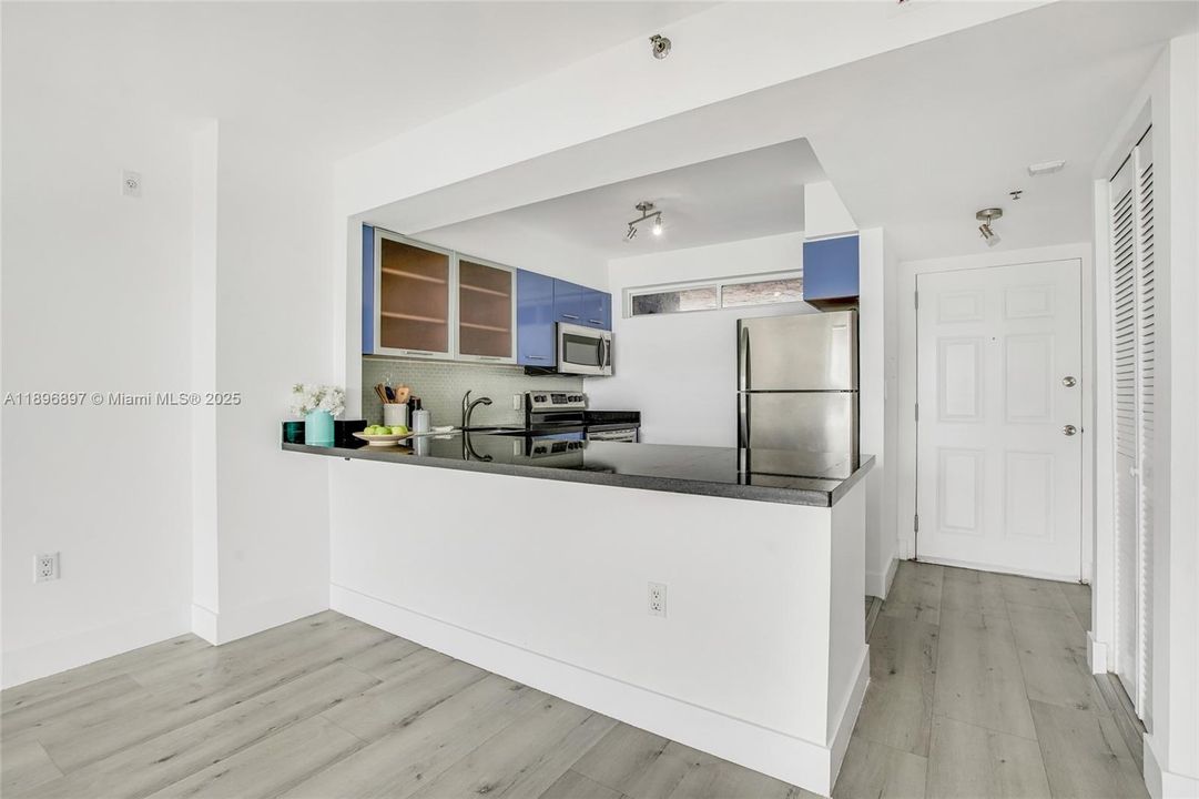 En Venta: $239,000 (0 camas, 1 baños, 571 Pies cuadrados)