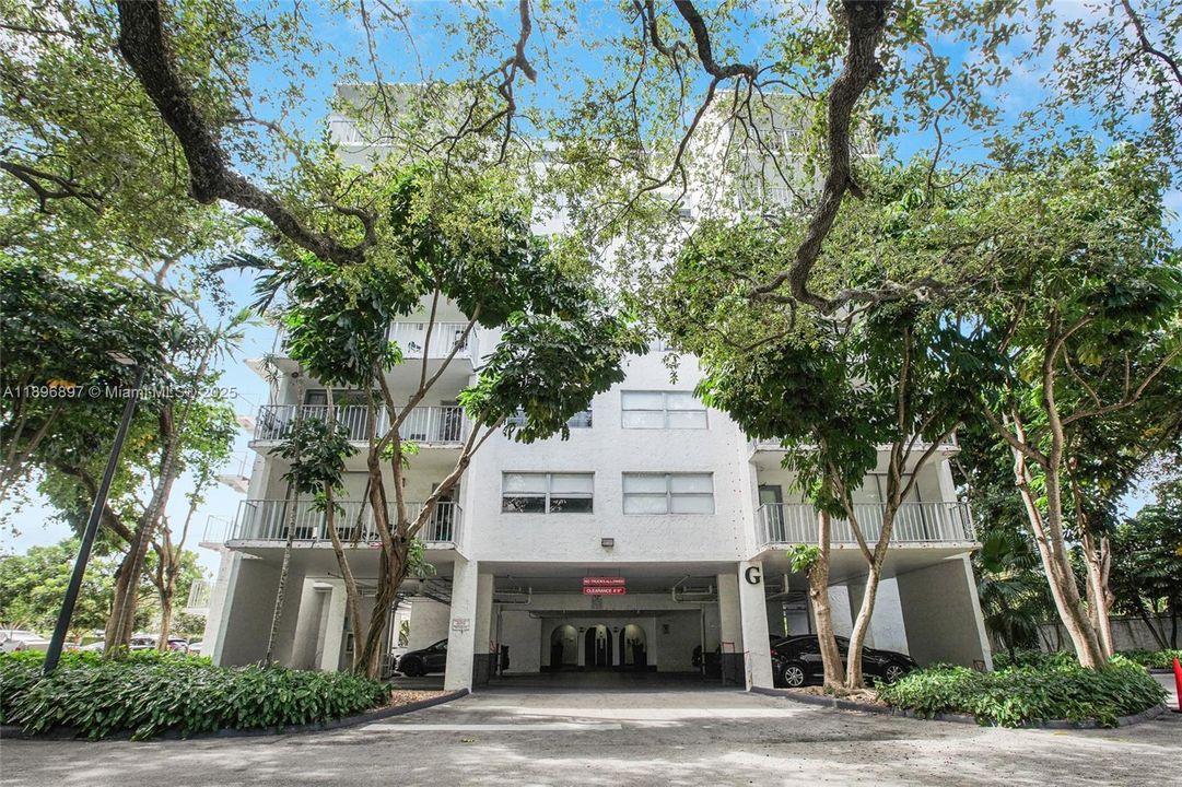 En Venta: $239,000 (0 camas, 1 baños, 571 Pies cuadrados)