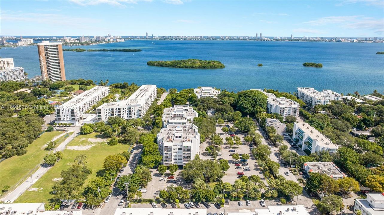 En Venta: $239,000 (0 camas, 1 baños, 571 Pies cuadrados)