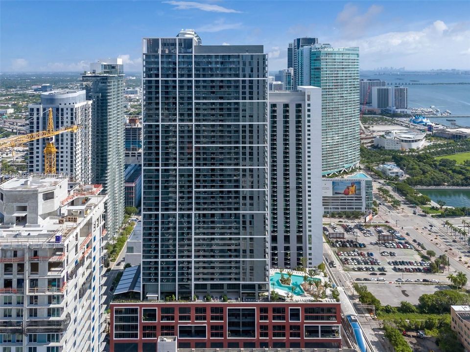 For Sale: $615,000 (1 beds, 1 baths, 540 Square Feet)