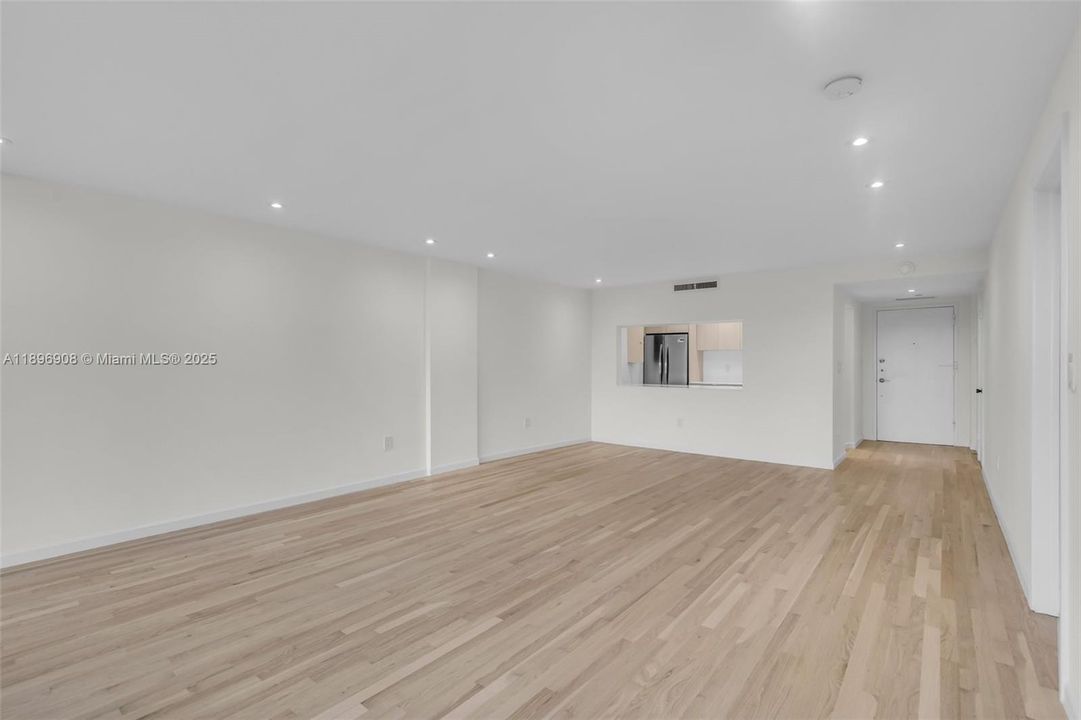 На продажу: $819,000 (1 спален, 1 ванн, 895 Квадратных фут)