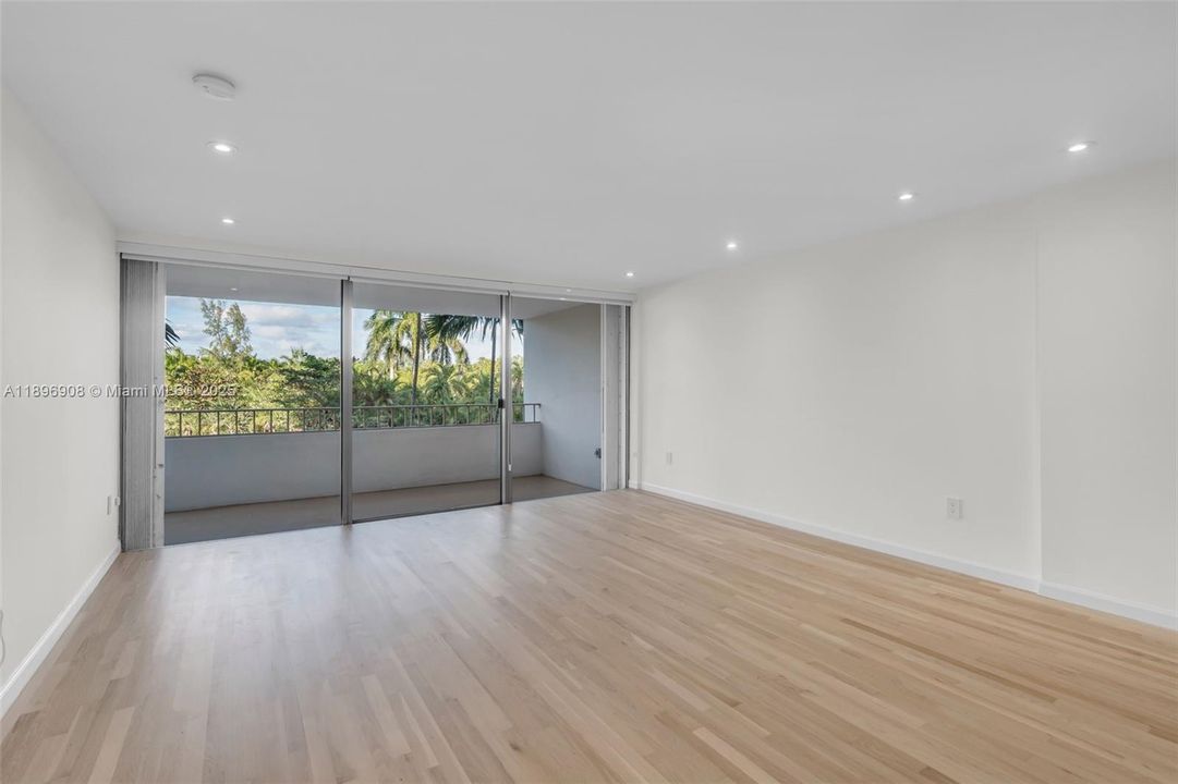 На продажу: $819,000 (1 спален, 1 ванн, 895 Квадратных фут)