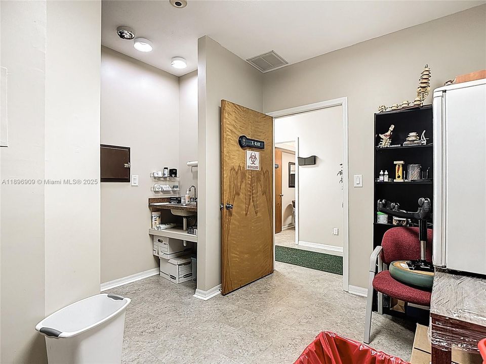 待售: $799,900 (0 贝兹, 0 浴室, 0 平方英尺)