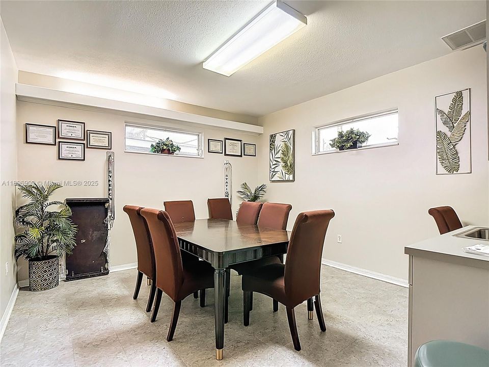 待售: $799,900 (0 贝兹, 0 浴室, 0 平方英尺)