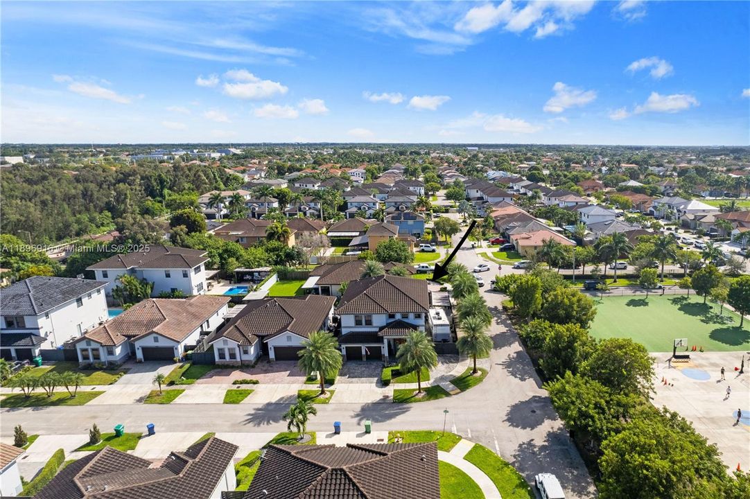 For Sale: $1,398,000 (5 beds, 4 baths, 3261 Square Feet)