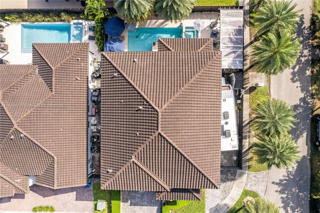 For Sale: $1,398,000 (5 beds, 4 baths, 3261 Square Feet)