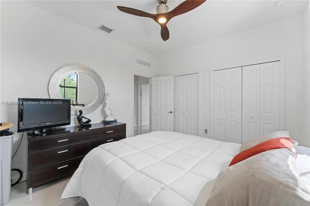 For Sale: $1,398,000 (5 beds, 4 baths, 3261 Square Feet)