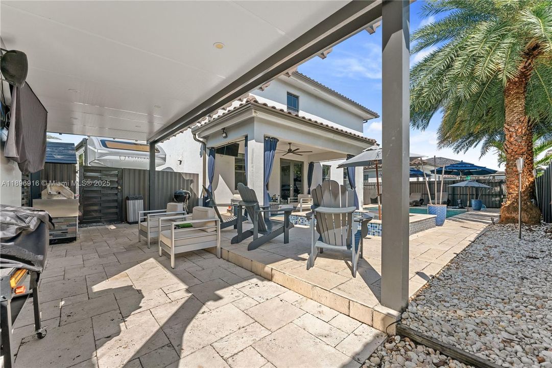 For Sale: $1,398,000 (5 beds, 4 baths, 3261 Square Feet)