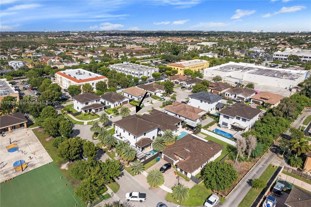 For Sale: $1,398,000 (5 beds, 4 baths, 3261 Square Feet)