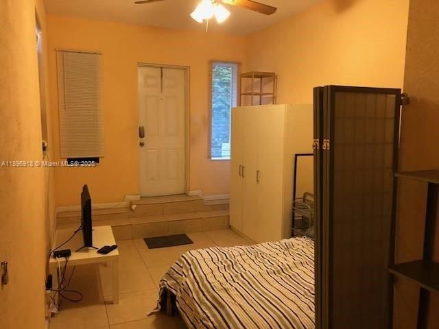 Active With Contract: $450,000 (5 beds, 3 baths, 1705 Square Feet)