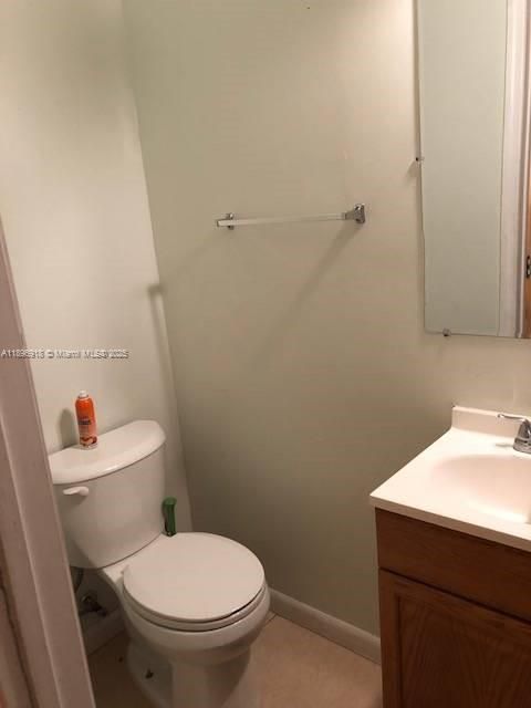 Active With Contract: $450,000 (5 beds, 3 baths, 1705 Square Feet)