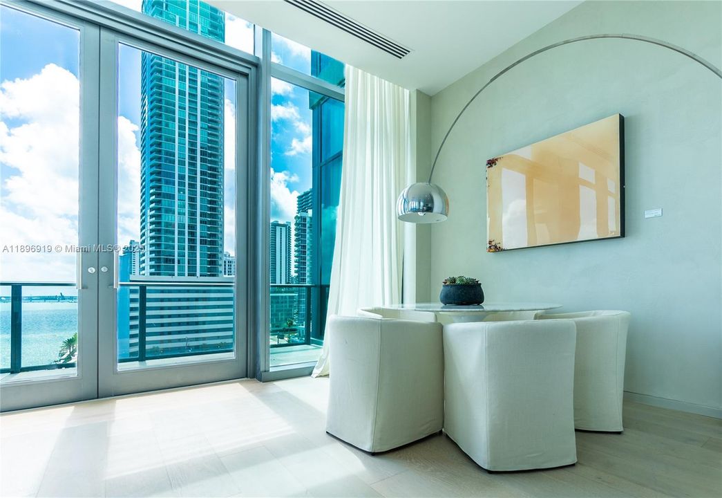 待售: $3,999,000 (4 贝兹, 4 浴室, 2887 平方英尺)