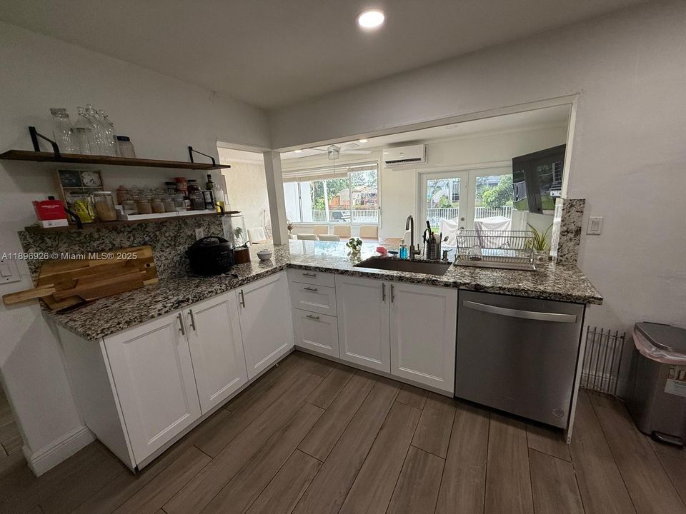 En Venta: $505,000 (3 camas, 2 baños, 1537 Pies cuadrados)