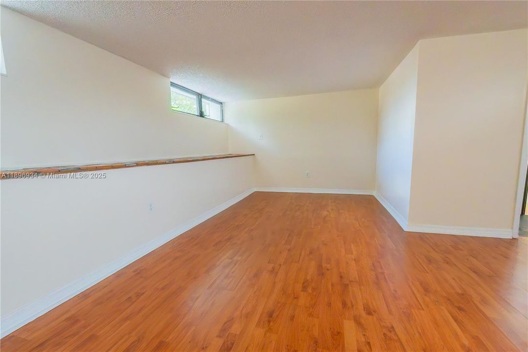 En Venta: $615,000 (2 camas, 2 baños, 1415 Pies cuadrados)