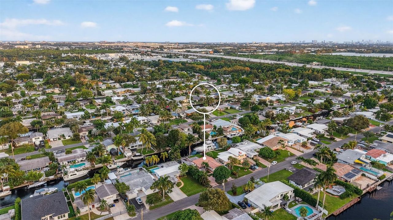 待售: $950,000 (4 贝兹, 3 浴室, 1928 平方英尺)