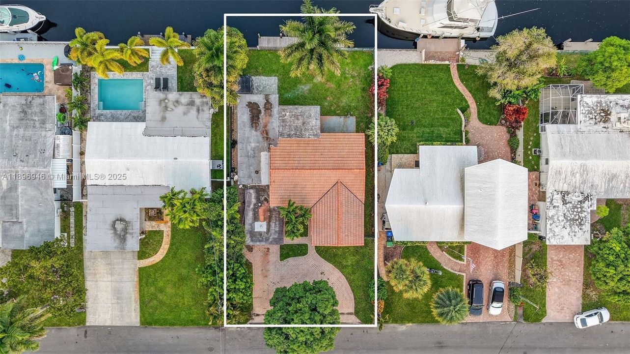 待售: $950,000 (4 贝兹, 3 浴室, 1928 平方英尺)