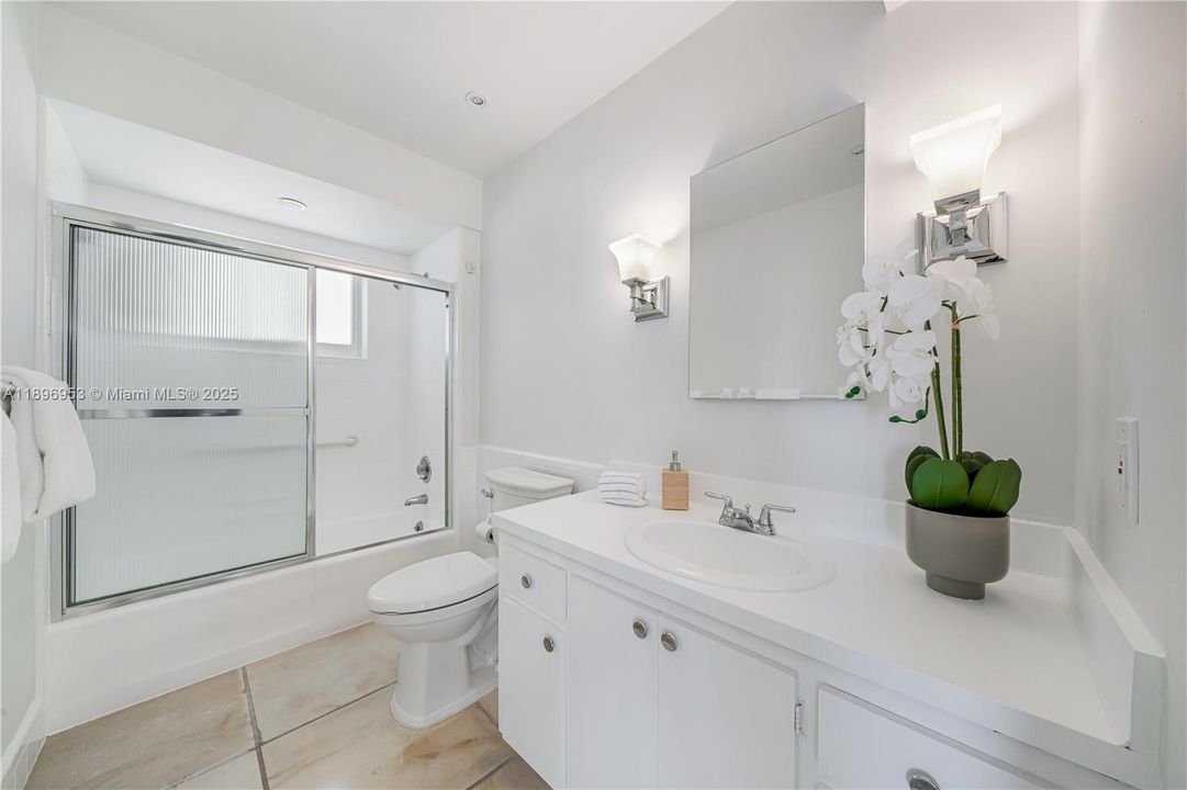 For Sale: $19,500,000 (5 beds, 5 baths, 3620 Square Feet)